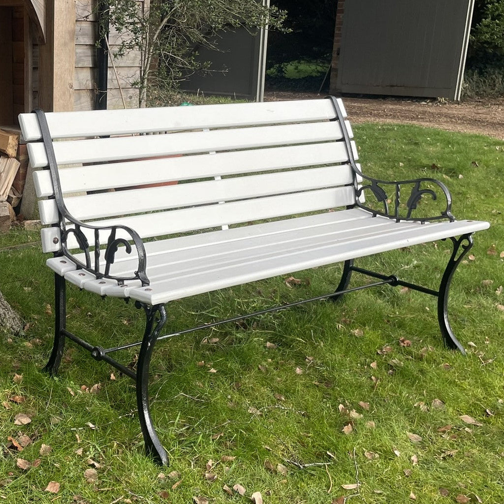 BENCH 11 HARWELL
