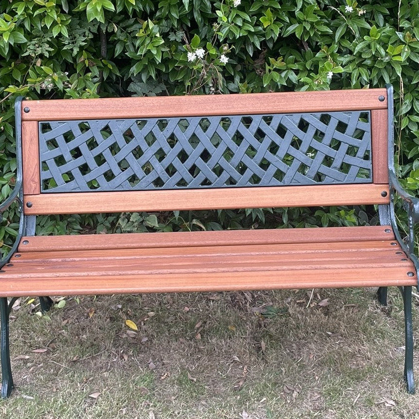 BENCH 9 LATTICE
