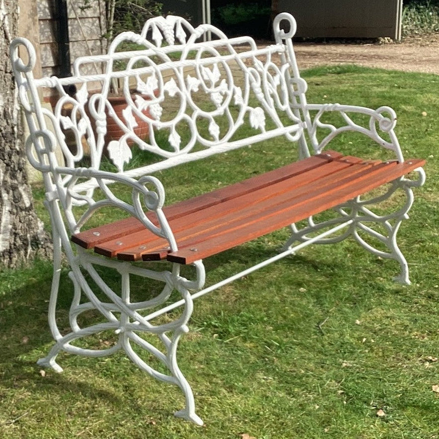 BENCH 29 VOLTAIRE