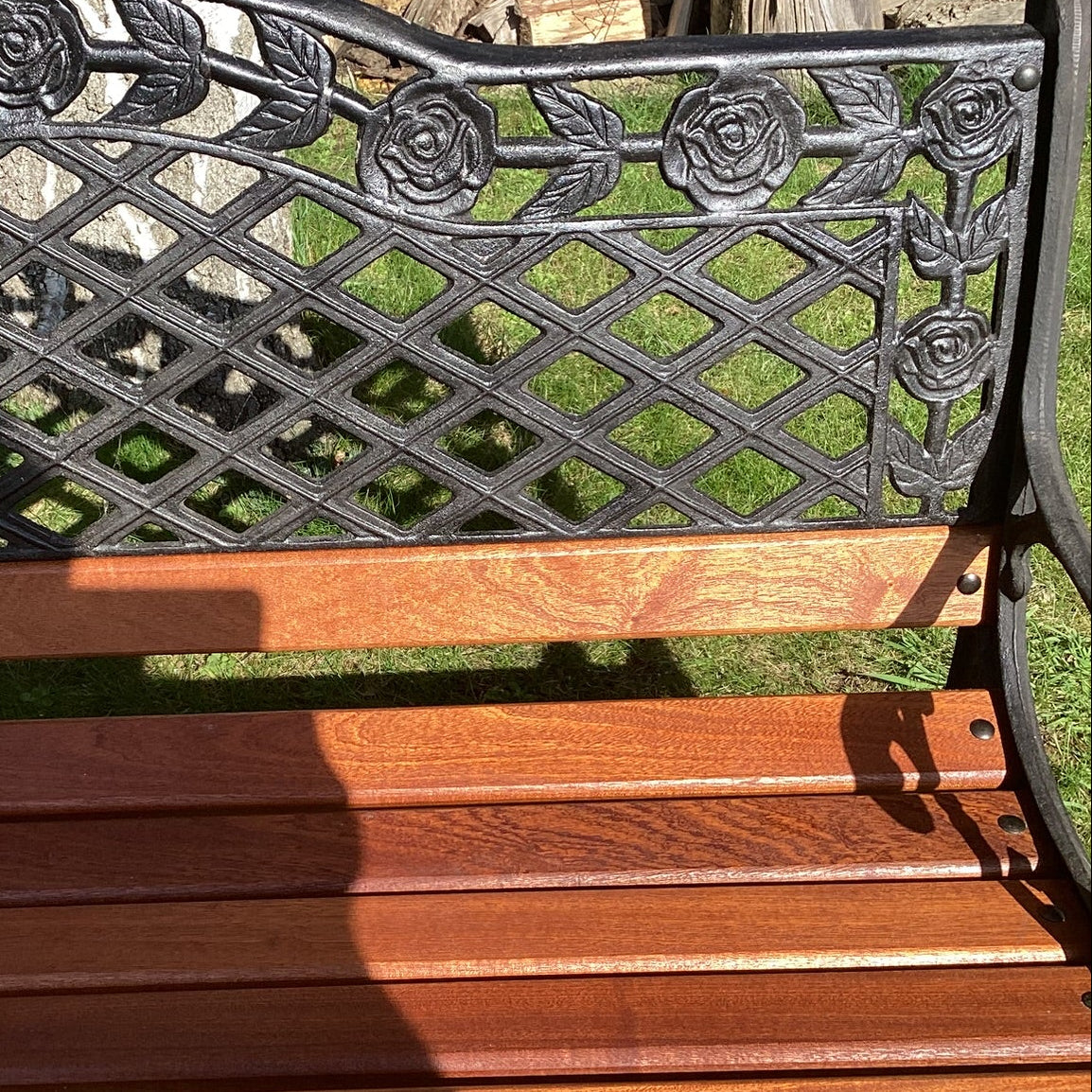BENCH 17 DUNMOW
