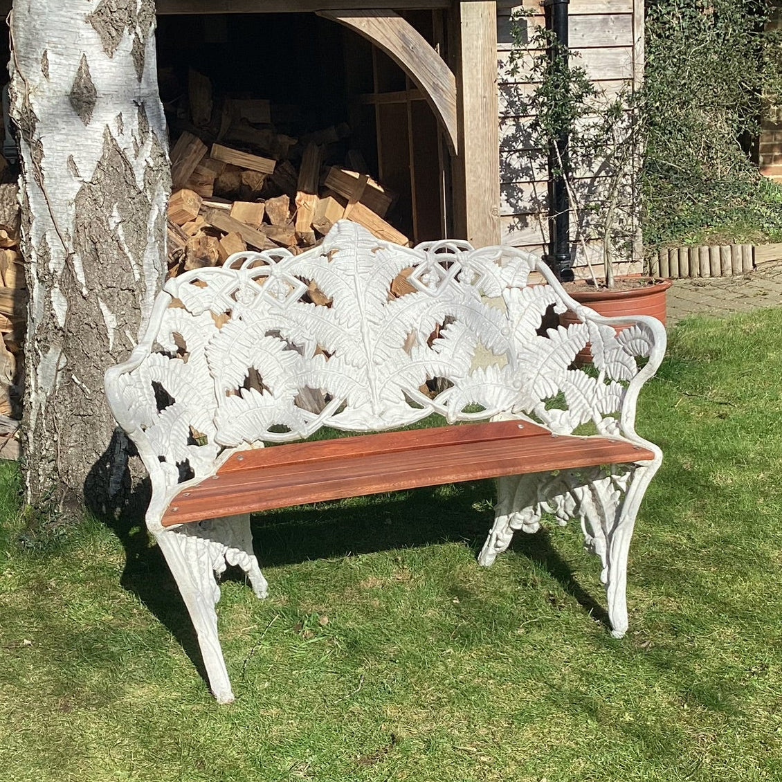 BENCH 13 LEDBURY