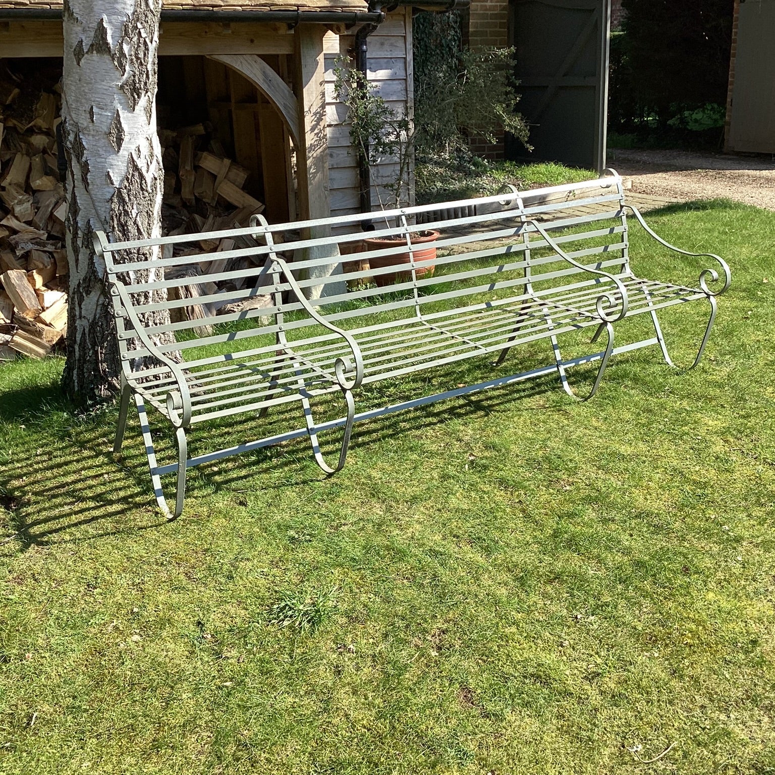 BENCH 44 CHICHESTER