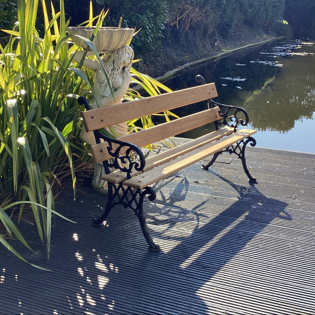 BENCH 77 MORETON