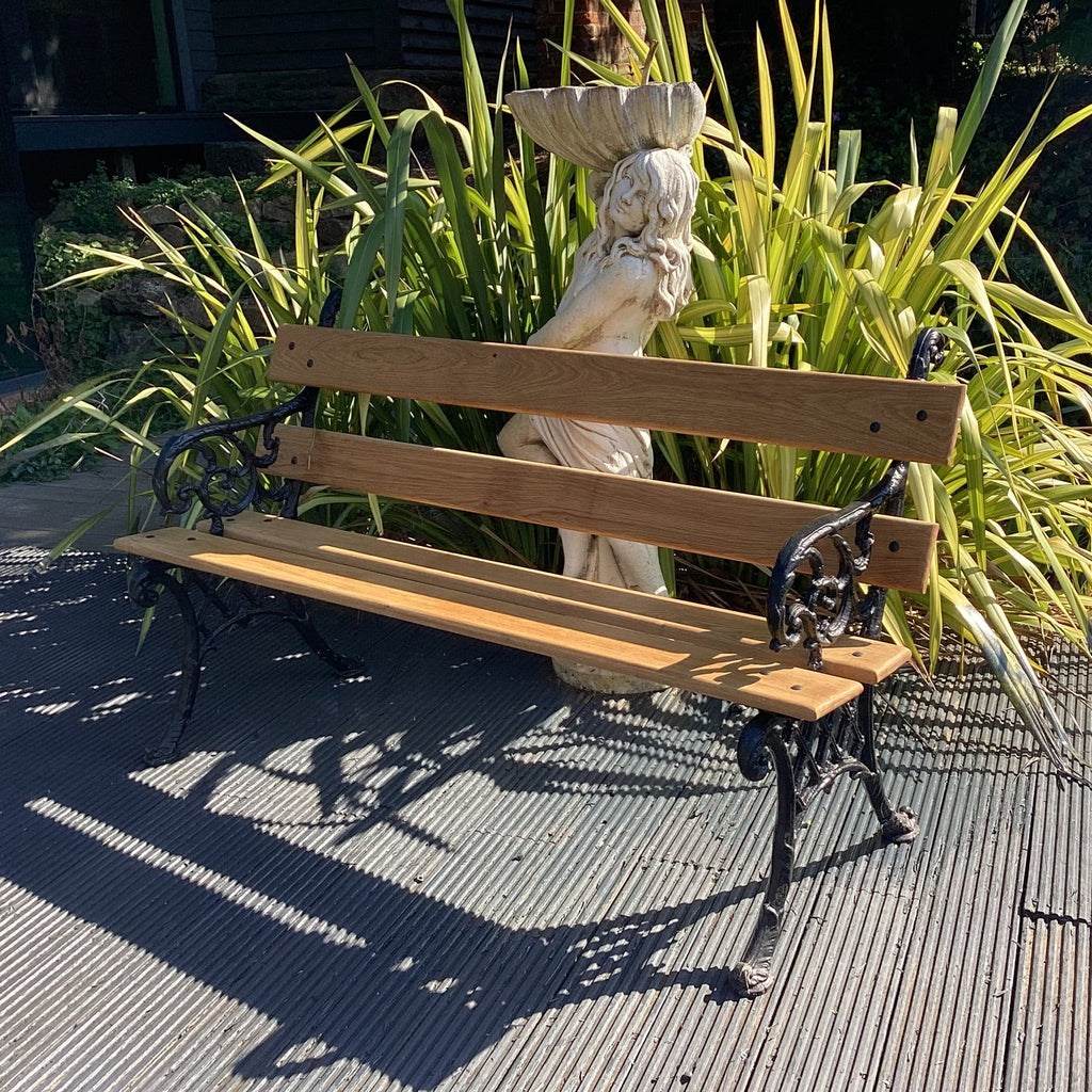 BENCH 77 MORETON