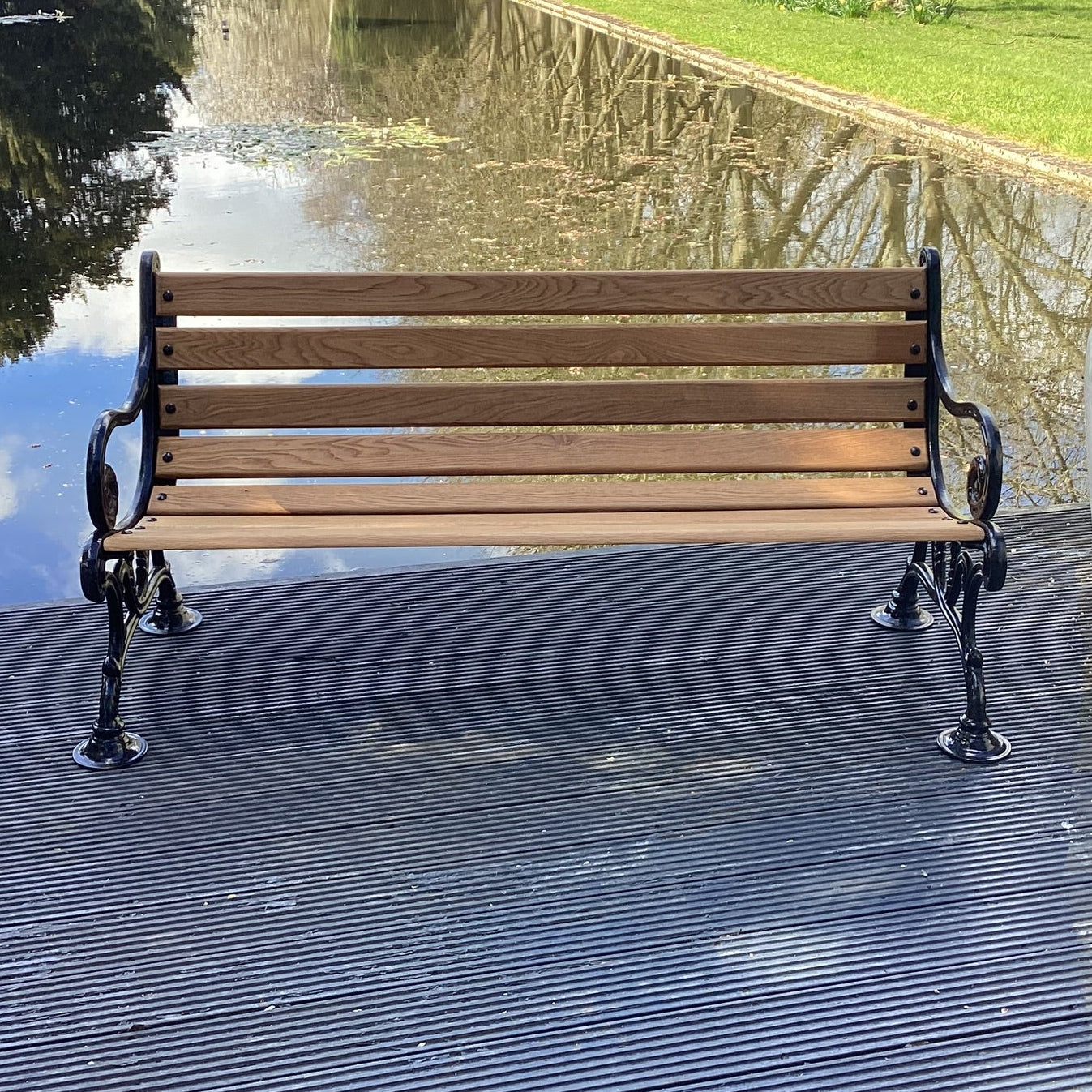 BENCH 112 THE WALLOPS