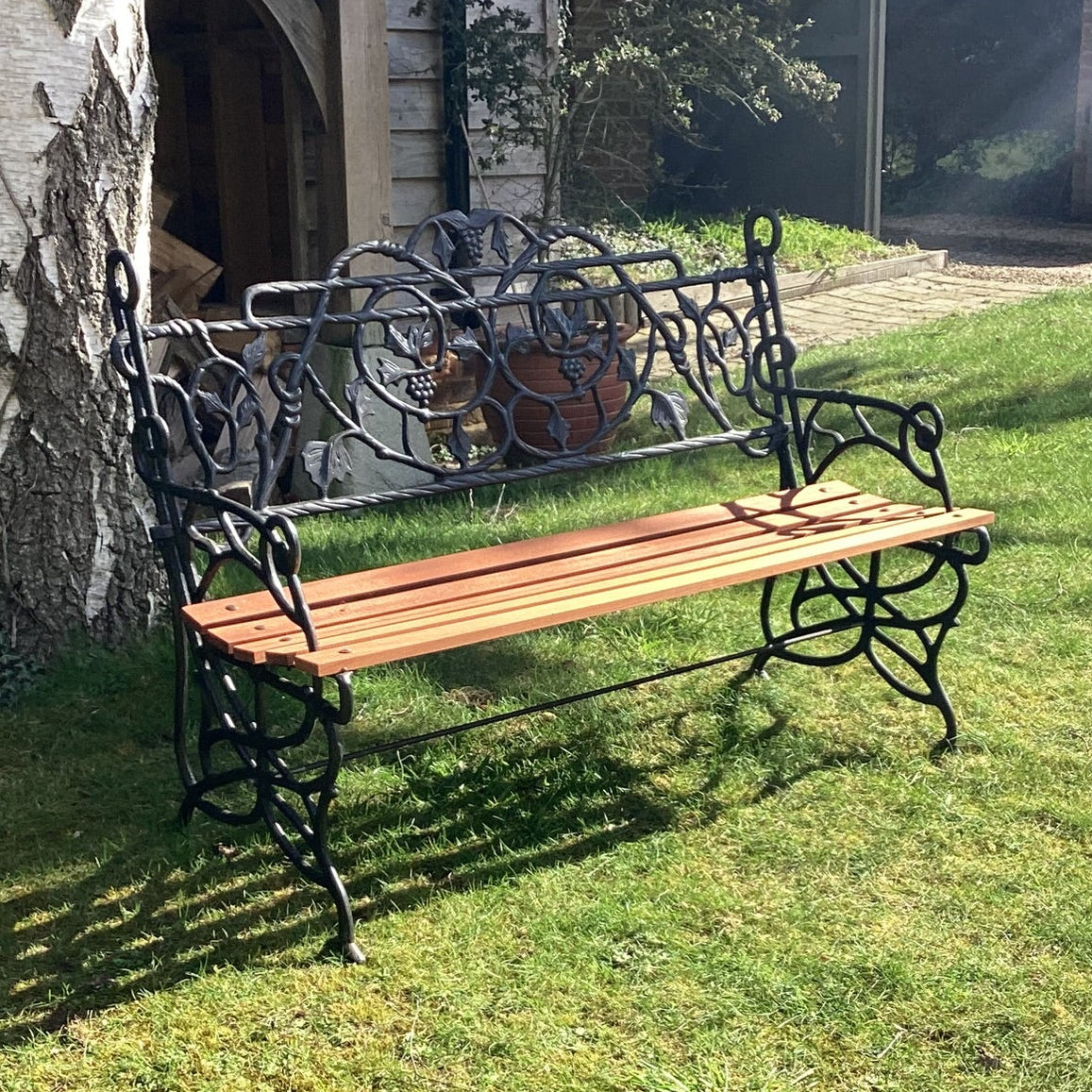 BENCH 37 BEVERLEY