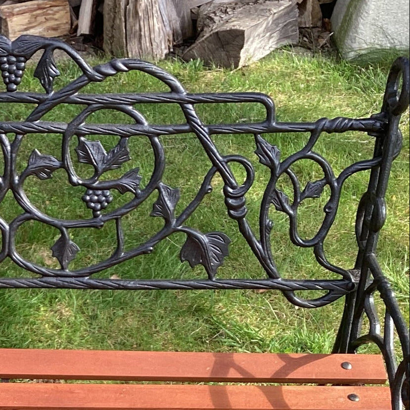 BENCH 37 BEVERLEY