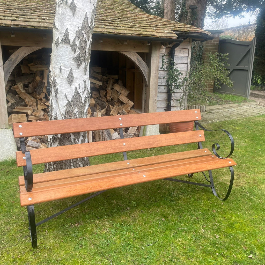 BENCH 47 TOWESTER