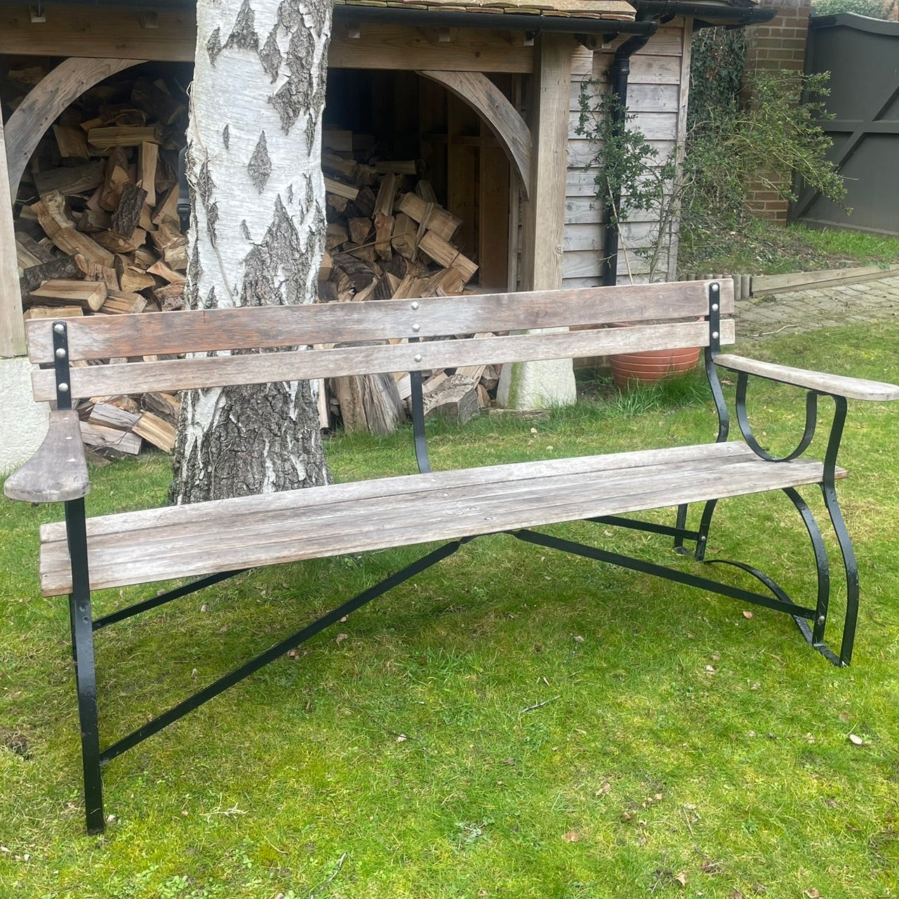 BENCH 54 CAVERSHAM